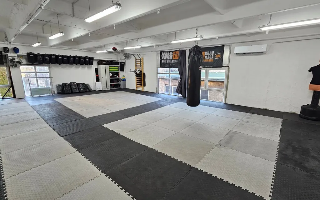 Krav Maga gym, 1st floor